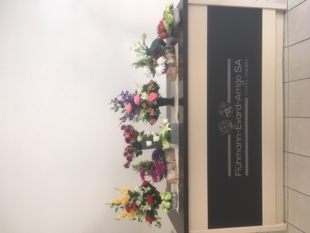 Carousel arrangements-de-fleurs